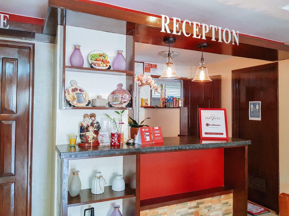 RedDoorz @ Caimito Drive Dampas Hotell Tagbilaran Eksteriør bilde